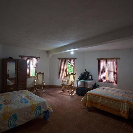Hostal Checruz, Todos Santos Cuchumatan Huehuetenango Exterior photo