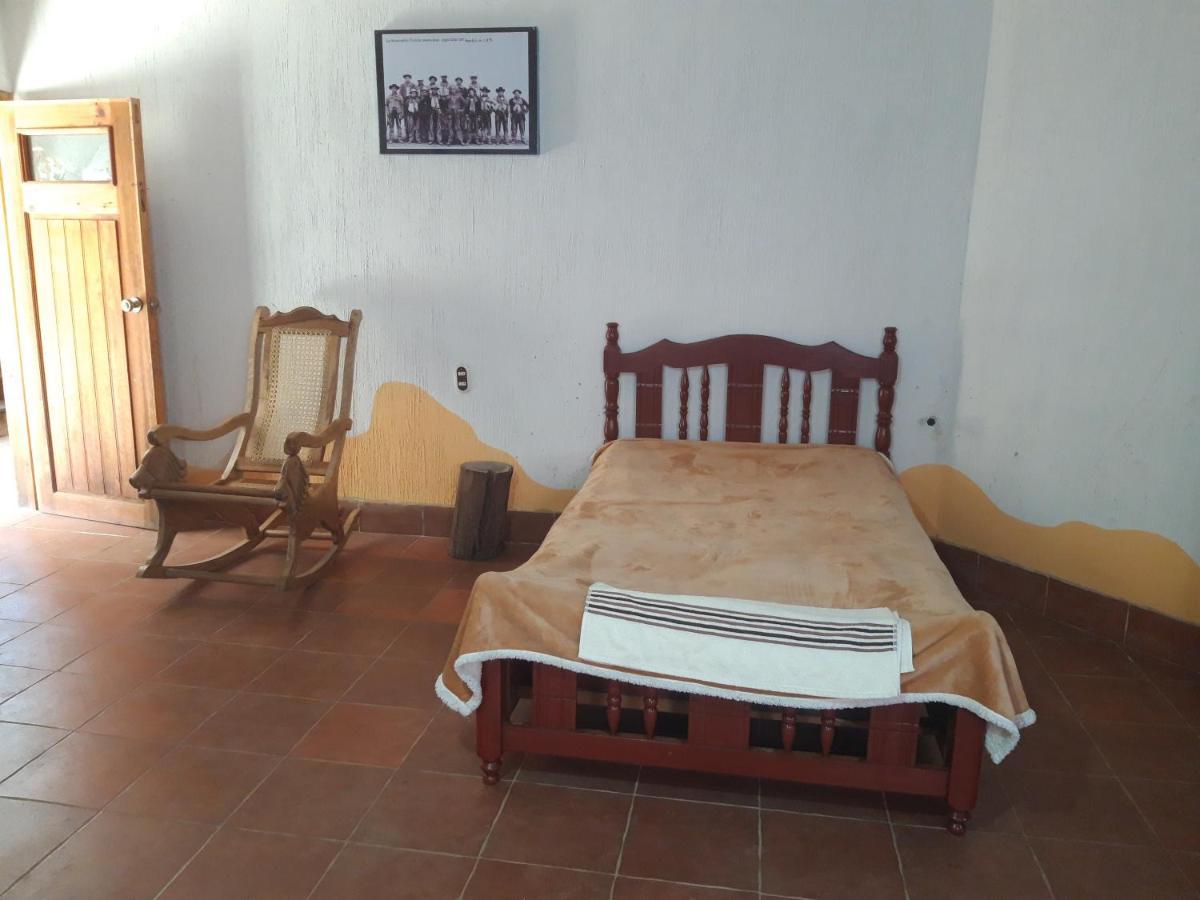 Hostal Checruz, Todos Santos Cuchumatan Huehuetenango Exterior photo